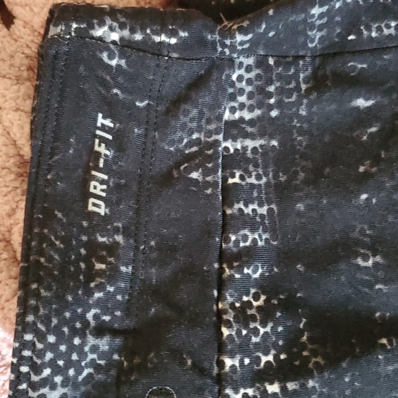 Nike leggings with zipper - Picture 2 of 10